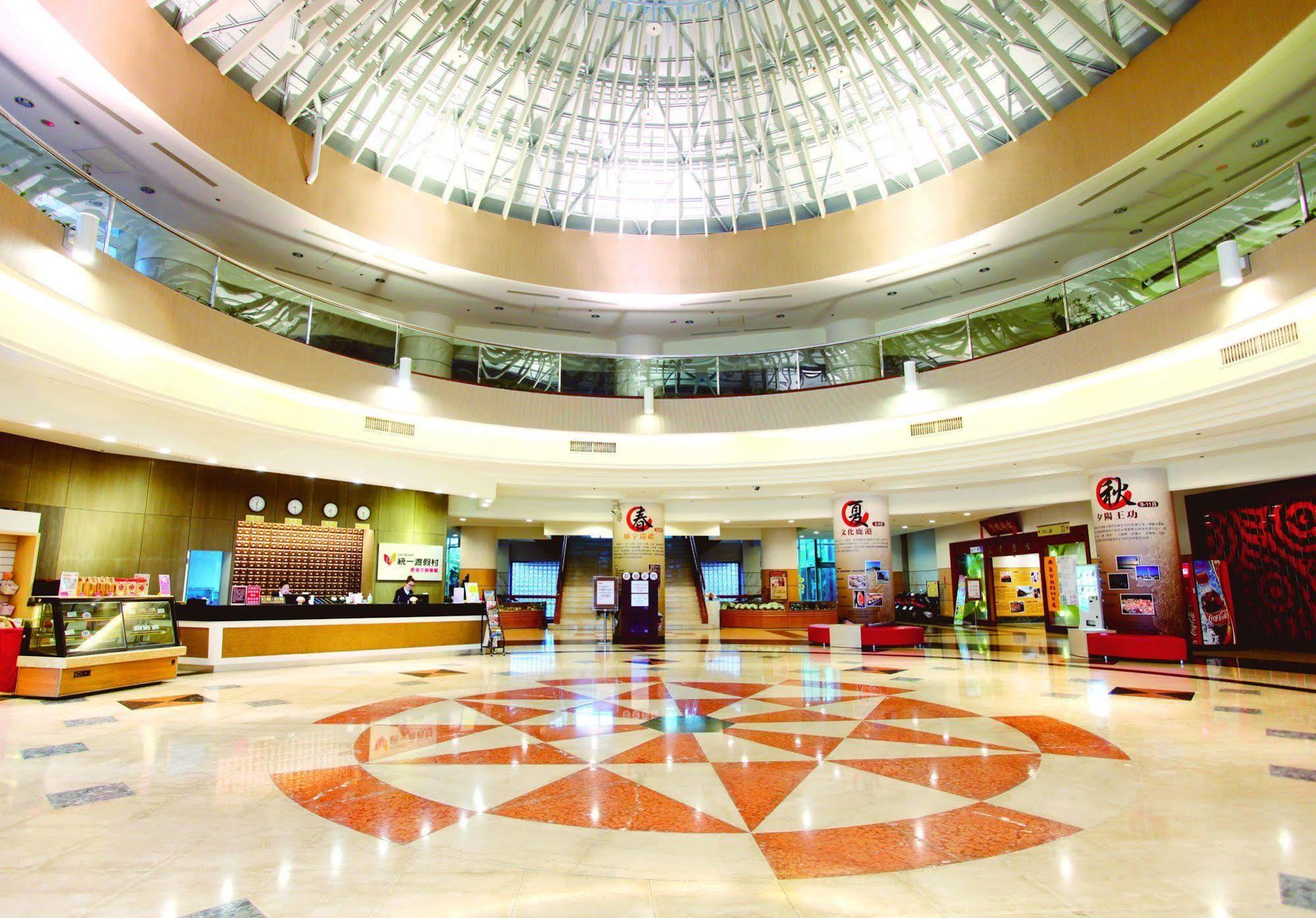 Uni-Resort Lukang Exterior foto