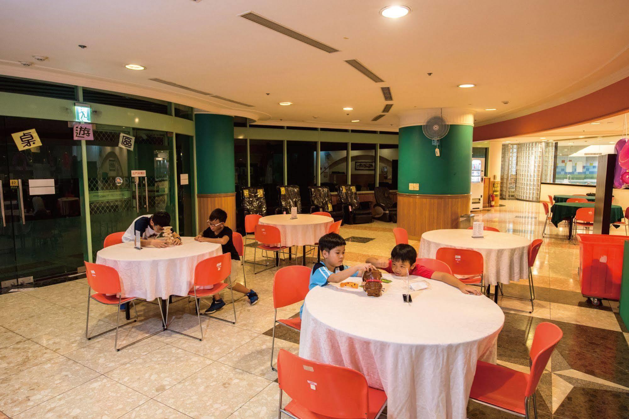 Uni-Resort Lukang Exterior foto